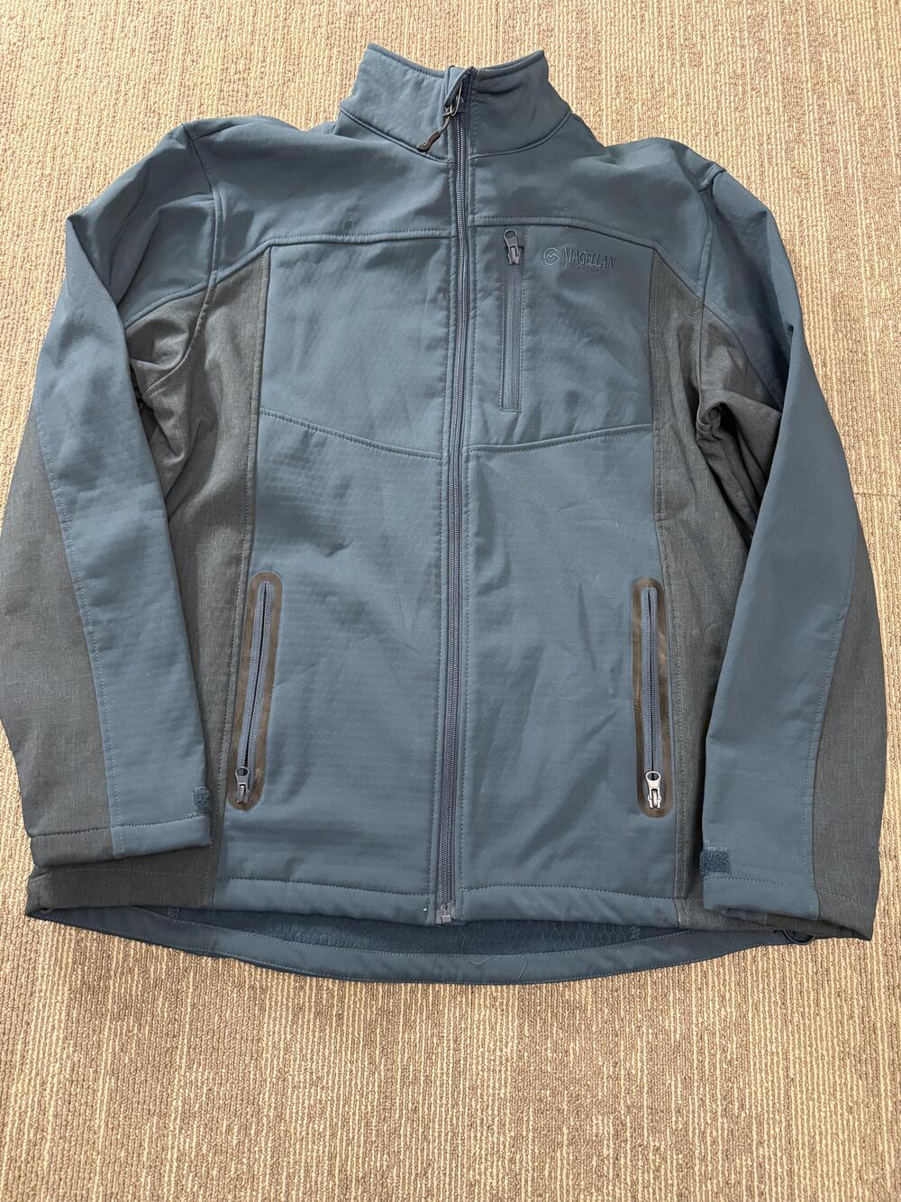 Magellan Outdoors Jacket Mens Large Blue Gray Softshell Fleece Lined Full Zip